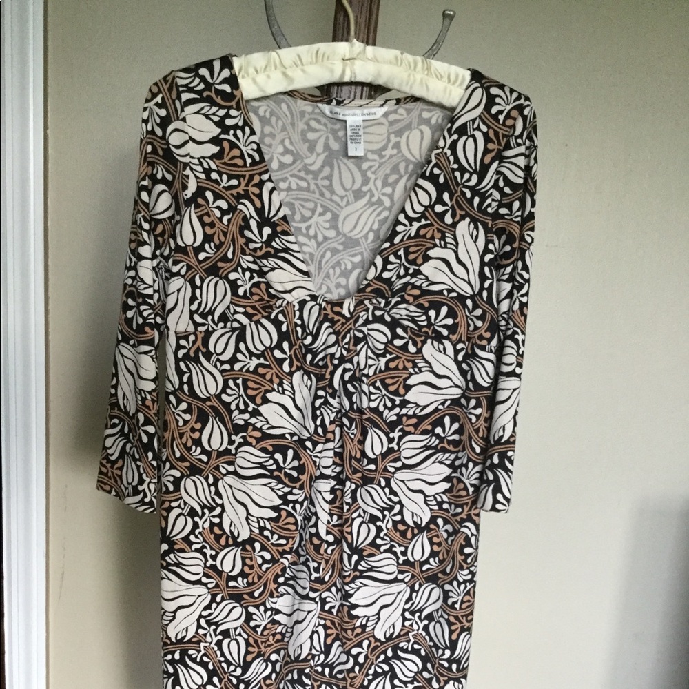 DVF DIANE VON FURSTENBERG 2 DEEP V NECK SILK DRESS